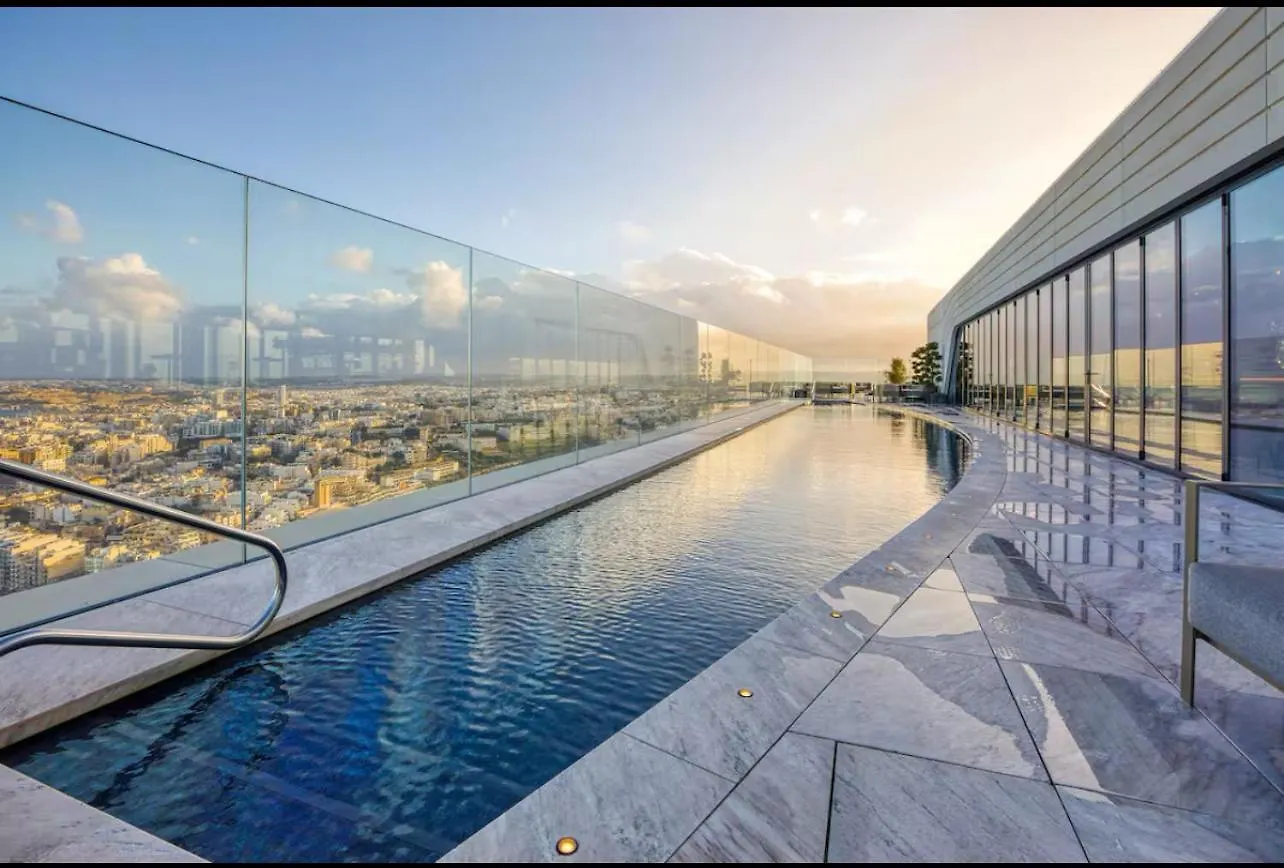 Mercury Tower Suites Saint Julian's Apartment